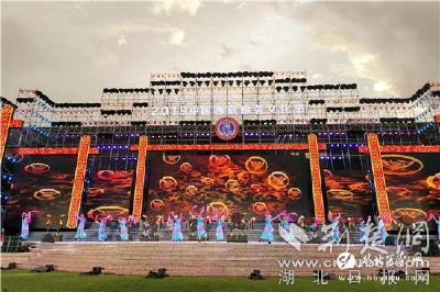 【荆楚网】宜都歌舞剧团亮相2019中国西藏雅砻文化节