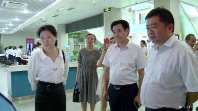 潜江市政协来我市考察全国文明城市创建工作