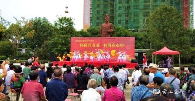 东风社区开展国防教育主题宣传活动