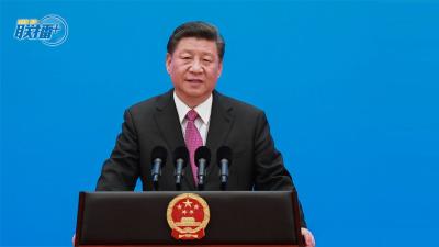 习近平引领自信中国阔步走向世界