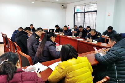 陆城市场监管所：深入学习新《条例》 密织食品安全网