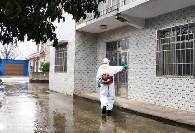 “小”村医 “大”担当