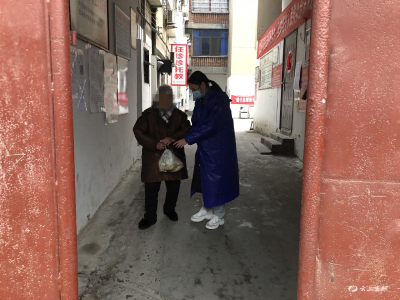 战“疫”夫妻的坚守和期待