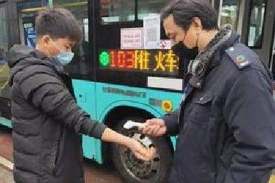 今起，武汉117条公交线路恢复运营！6条地铁28日起恢复！
