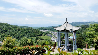 你是人间四月天！醉美吕家坳欢迎您~