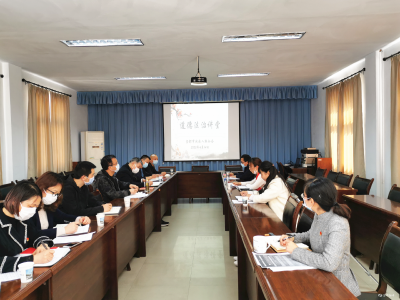 “道德法治讲堂”上的暖心抗疫故事