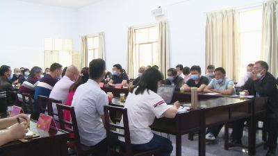 高坝洲镇观摩皓光村第三网格支部主题党日活动