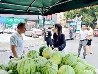 枝城镇“马路经济”重燃烟火