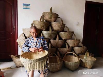 【走向我们的小康生活】江大炳：竹篾“织就”脱贫路