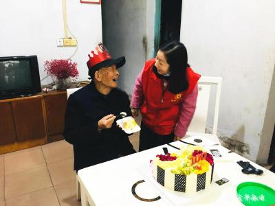 今天，清江社区一百岁老人的生日是这么过的……