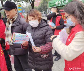 松木坪镇：强化秸秆禁烧宣传引导  坚决打赢“蓝天保卫战”