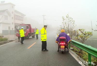 潘家湾派出所多措并举 保障冬季道路交通安全