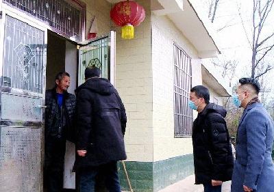 爱心企业济困送温暖