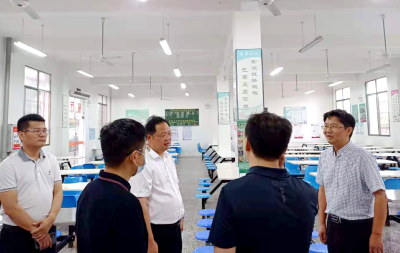 姚家店镇开展校园安全检查