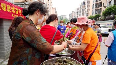 【我们的节日•端午】锦江社区：粽香端午睦邻里