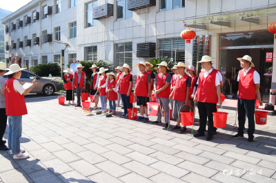 聂家河镇开展垃圾清理志愿服务活动