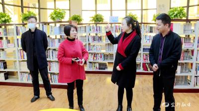 长阳来我市考察国家卫生城市及全国文明城市创建工作