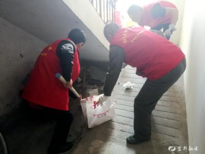 【共建美丽家园】“楼道革命”齐发力 共绘文明“风景线”