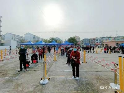 松宜矿区官渡坪片区开展区域核酸检测实战演练