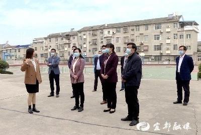 邓玉华来我市调研“教联体”建设