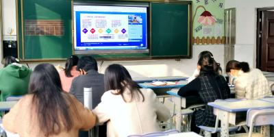 宜都国培创新项目中小学班主任培训开班