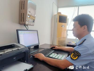 市市场监管局：检定出租车计价器 让群众放心打车
