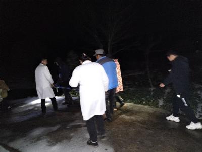 风雪夜，她接到了一通求救电话……