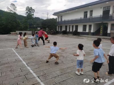 “小荷学堂”为暑假添彩