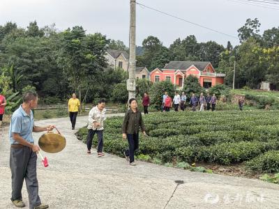 潘家湾土家族乡强化地灾宣传演练