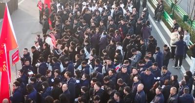 奔向2025！宜都市迎新春长跑开跑