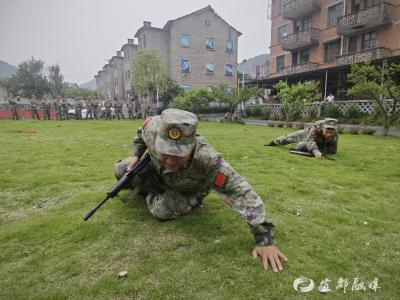 强化训练铸尖兵 文化浸润固初心