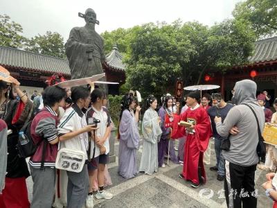 双向奔赴！荆州步步“精”心，游客连连入戏