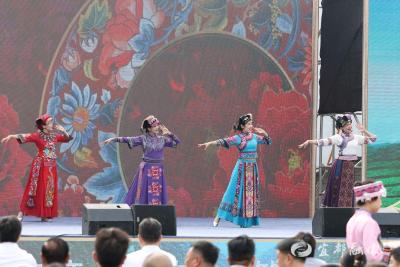 【中国商报网】邀游客共赏土家风情 宜都市潘家湾第十届茶乡女儿会盛大开幕