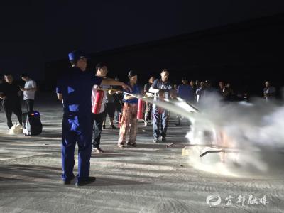 宜都商贸物流园开展消防安全大练兵