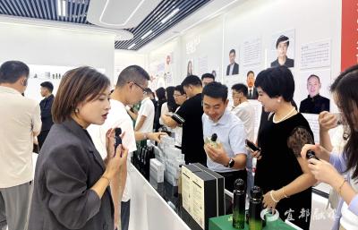 宜都66名干部赴当阳“取经”，为发展攒足新点子