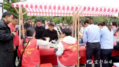 我市开展网络安全宣传“进市集”活动