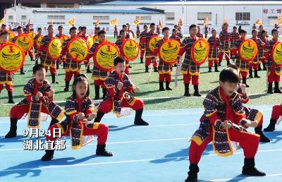 宜都中小学生田径运动会开幕
