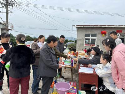 废品换好物，现场超火！