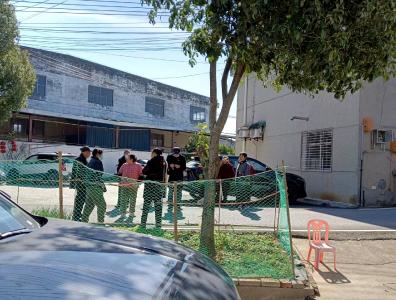 陌生人送盆又派车？这是诈骗套路，快回家！