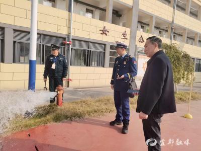 校园消防“过关”否？消火栓实测验真功