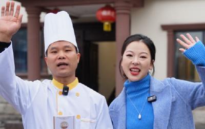 冬季羊脚火锅，醇厚筋道，一口知足！今天（12月25日）下午3点，锁定“我的宜都”综合服务平台直播间，继续美食探寻之旅