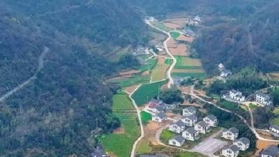 12月2日，《美丽宜都我的家》走进潘家湾土家族乡梁山村，跟随驻村第一书记一起解谜“梁山伯”