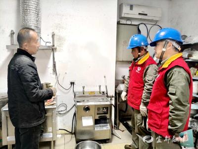 从“等报修”到“上门治”，供电“前置服务”守护亮堂年