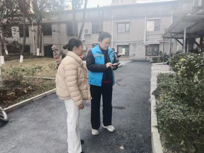 安全+服务，“双线”暖民生