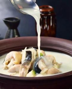 一口爱上！宜都原味肥鱼火锅