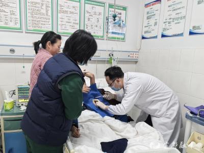 紧急呼叫下沉专家：一场为气胸患者“上门”的胸腔引流术