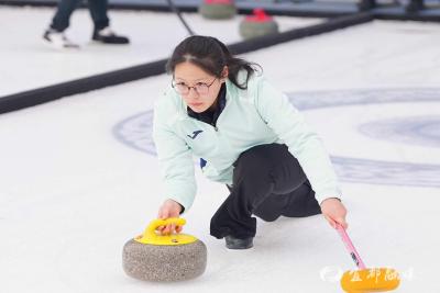 1金2铜，宜都小将省运会冰上“亮剑”