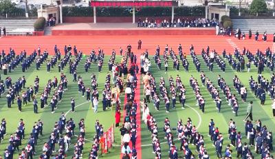 宜都市中小学幼儿园今日开学