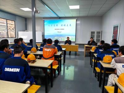 船厂来了“人社政策宣讲团”