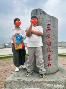 “原来，这就是课本里的‘大国重器’啊”
